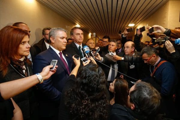 (Davos - Suíça, 23/01/2019) Presidente da República, Jair Bolsonaro, e o Presidente da Colômbia, Iván Duque Márquez, durante declaração conjunta sobre o Governo da Venezuela.