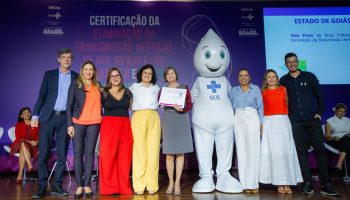 Goiás recebe selo por avanços no controle de HIV mãe-filho