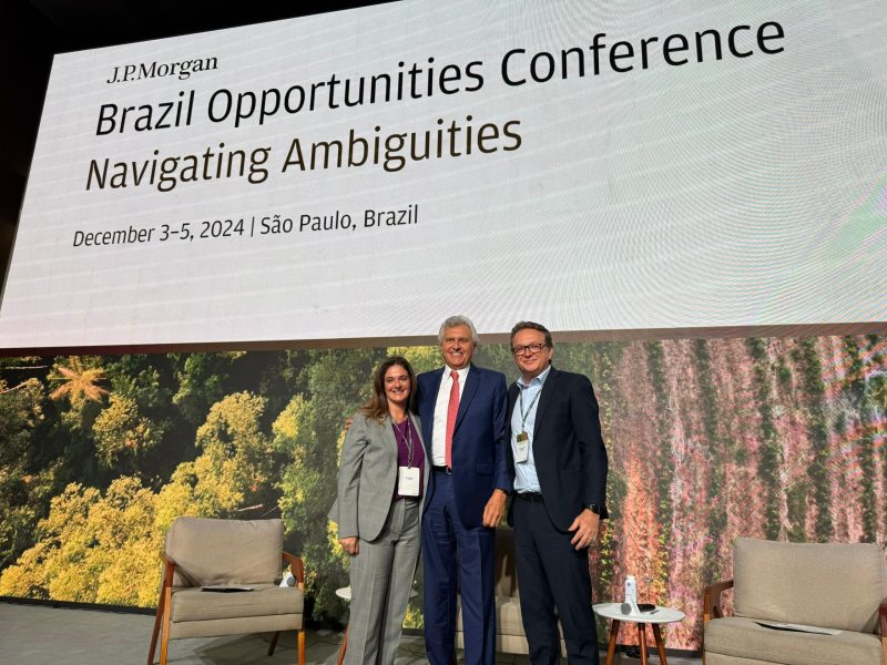 Caiado destaca reestruturação do estado de Goiás, durante conferência em São Paulo