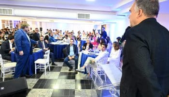 Mabel destaca importância da parceria com o setor produtivo, em reunião na Acieg