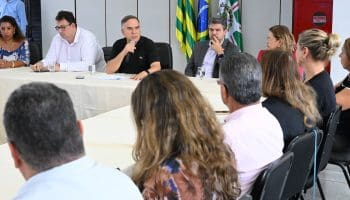 Mabel detalha pagamento a prestadores de serviços de saúde em reunião com representantes do setor