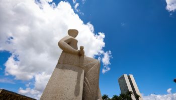 STF suspende repasses a ONGs sem transparência na aplicação de emendas parlamentares