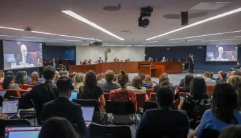 STF encerra primeiro dia do julgamento de Bolsonaro e aliados