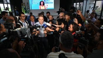 Brilha Goiânia é lançado com objetivo de trocar toca iluminação da cidade