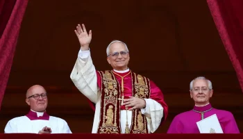 Robert Francis Prevost é eleito papa e se chamará Leão XIV