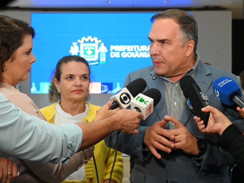 Prefeito Sandro Mabel lança mutirão com 6,2 mil vagas na rede municipal de Educação