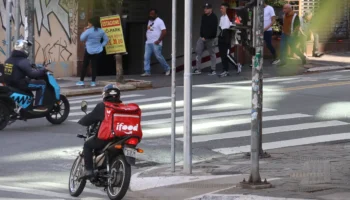 Votação de vínculo entre motoristas e apps será em 30 dias, diz Fachin