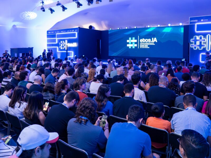 Governo de Goiás reúne mais de 6 mil pessoas em evento de tecnologia
